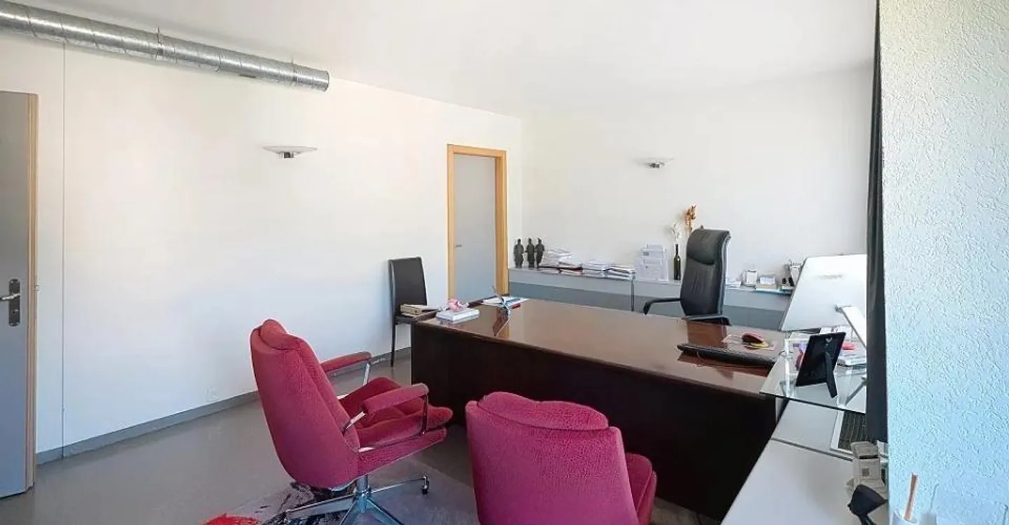 Office - Photo 6 of 10