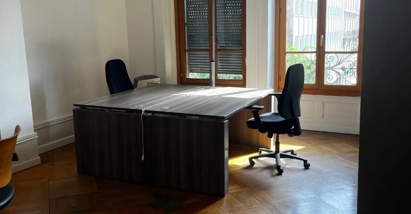 Office 1 room - Photo 1 of 8