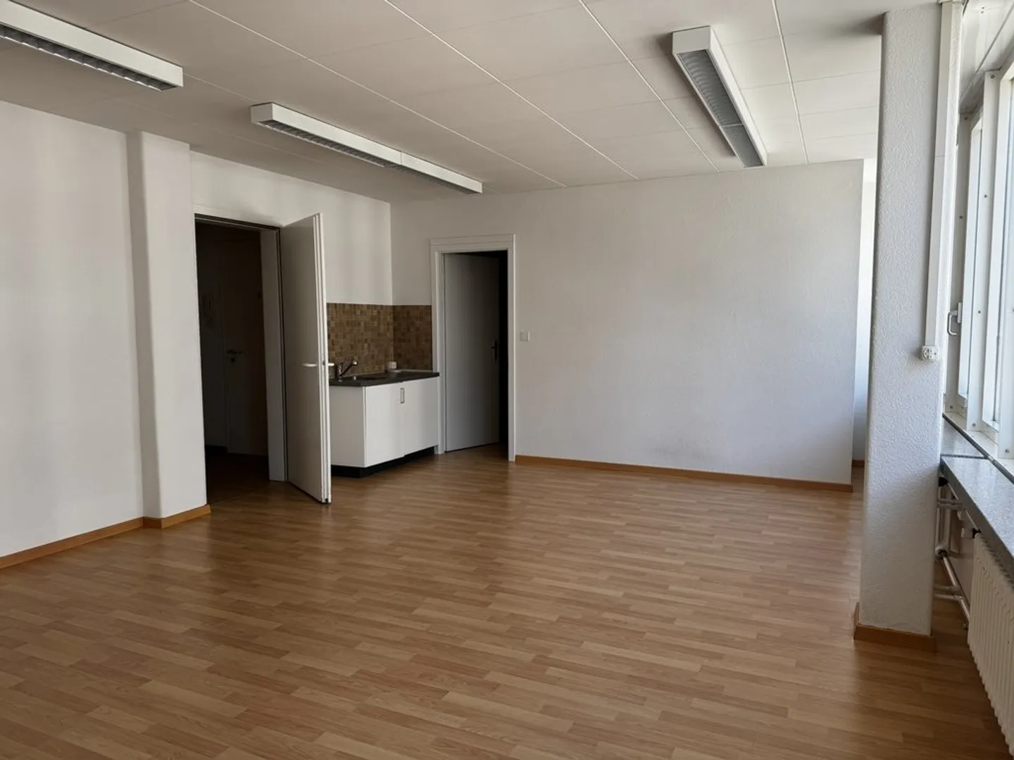 Spazio ufficio nel cuore di Olten - primo mese di affitto GRATIS! - Foto 6 di 8