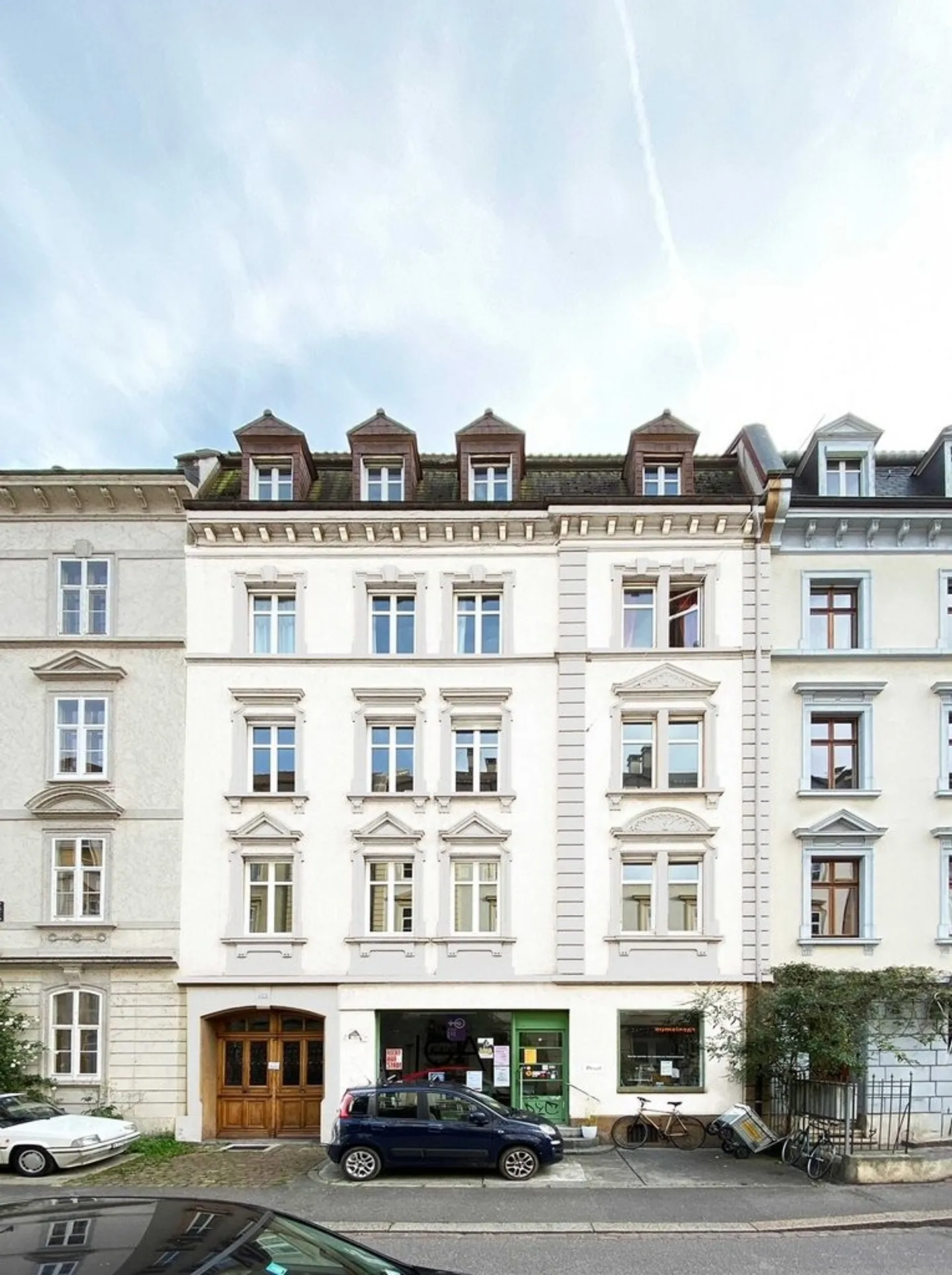 Beautiful shop/office premises - Photo 1 of 3