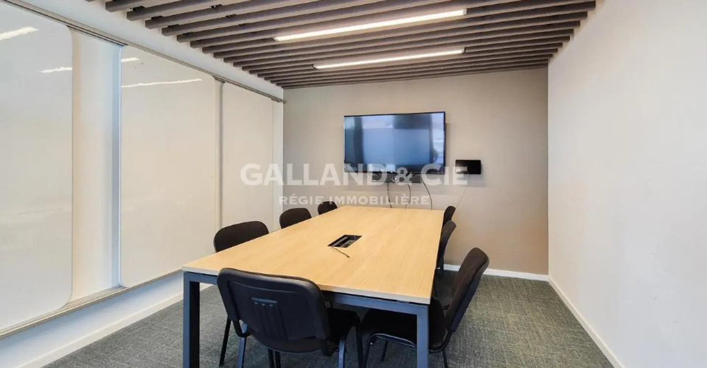 Office 1 room - Photo 9 of 13