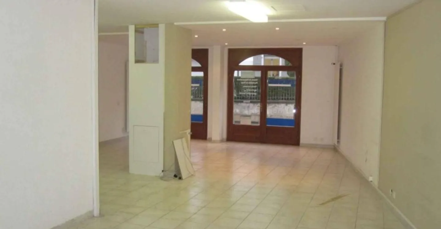 Arcade 2 rooms - Photo 3 of 6
