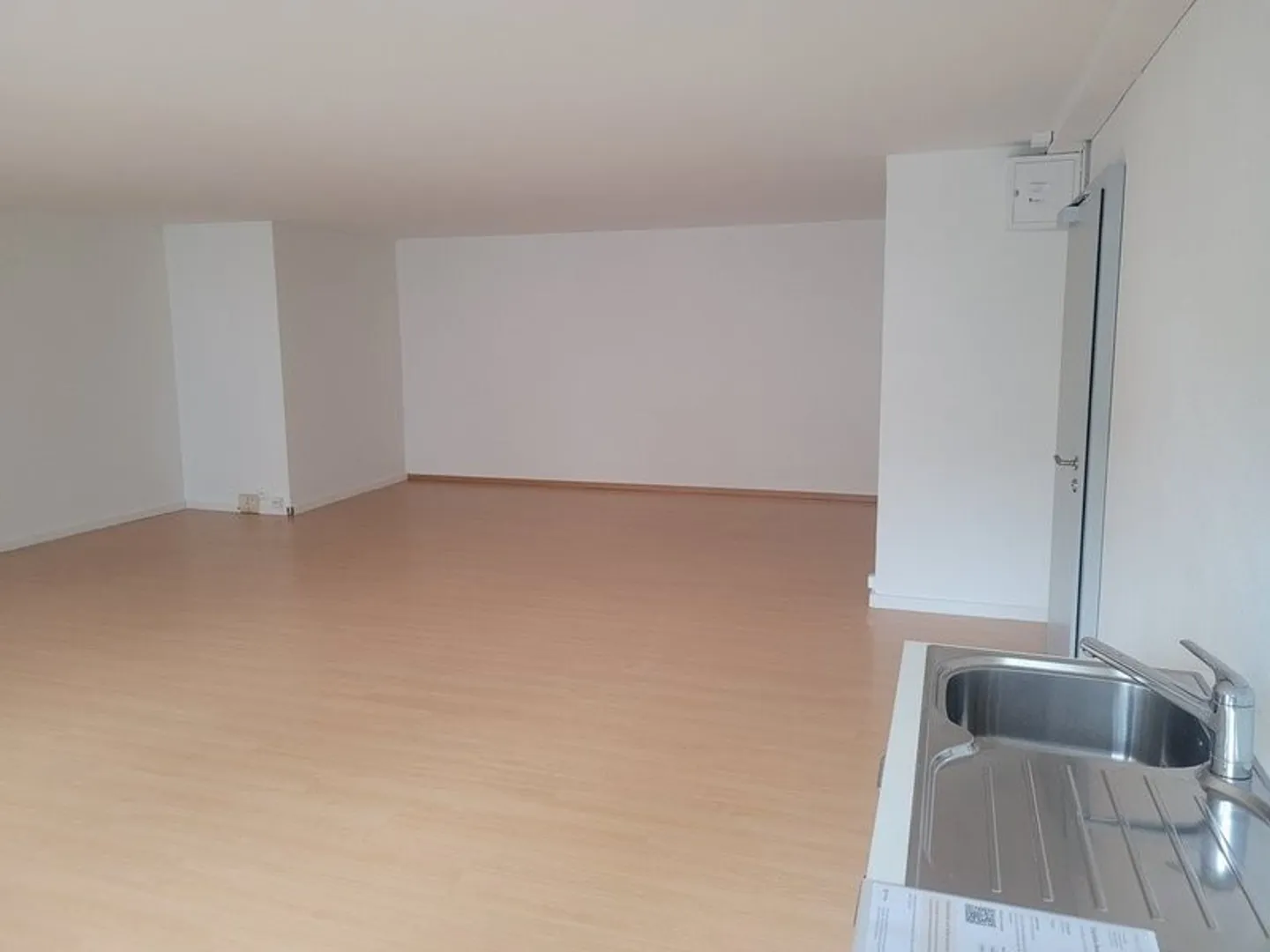 Bureau/Atelier directement à la gare d'Oerlikon - Photo 3 sur 4