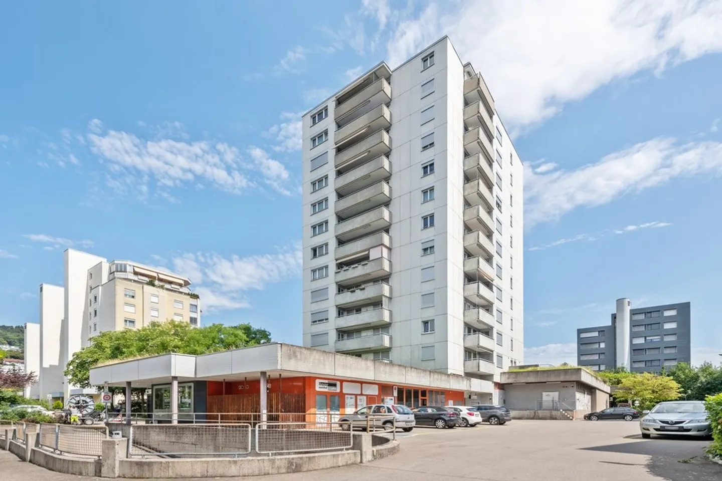 Your new business in the Market Hall Nussbaumen - Photo 1 of 4