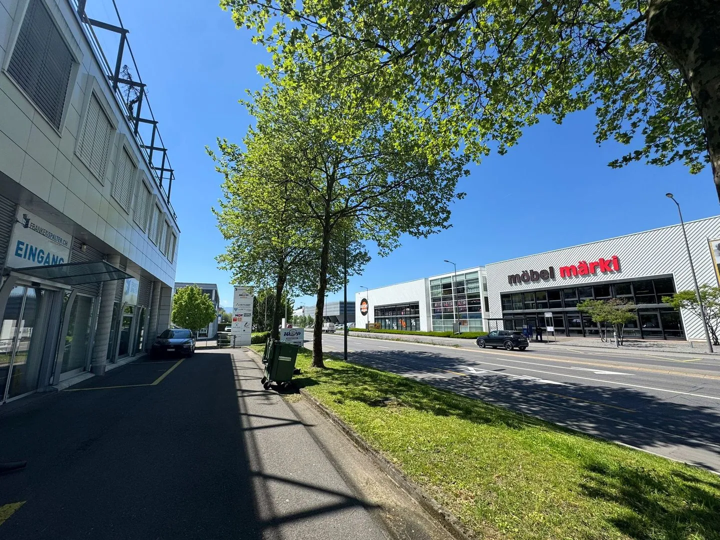 Spazio commerciale attraente nel centro trafficato di Dierikon direttamente sull'autostrada - Foto 4 di 13