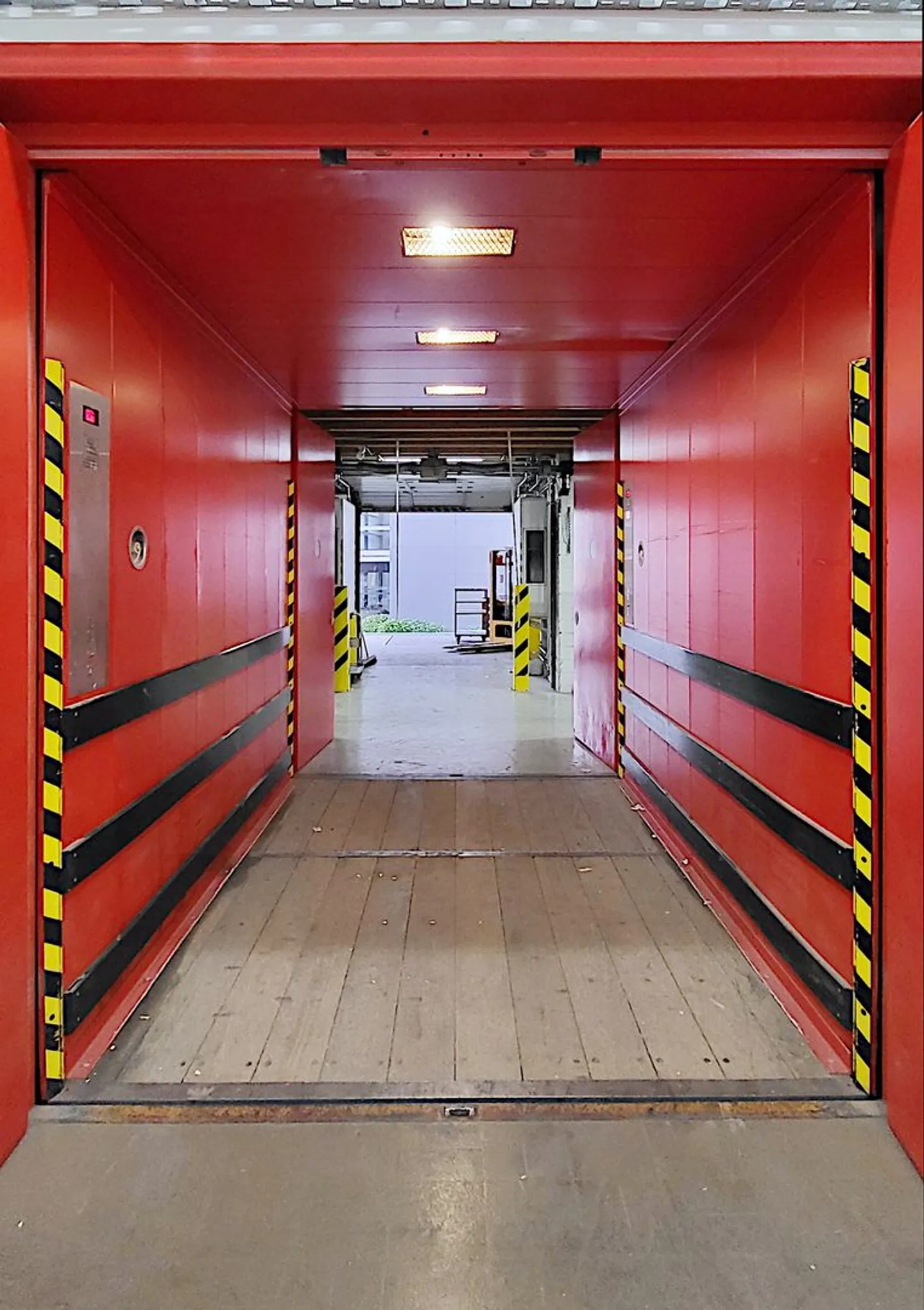 Stockage Élevé Directement sur l'A1 à Zofingen ! - Photo 4 sur 6