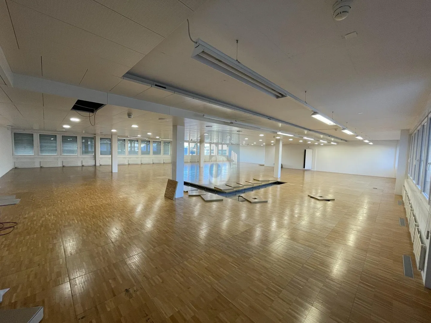 IDEALE PER LA TUA AZIENDA - Foto 3 di 4