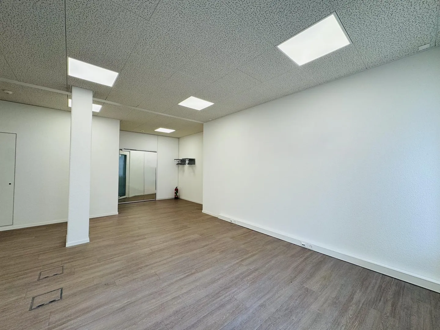 Thalwil comme lieu de succès Votre nouvel espace de bureau ou de pratique est prêt - Photo 9 sur 10