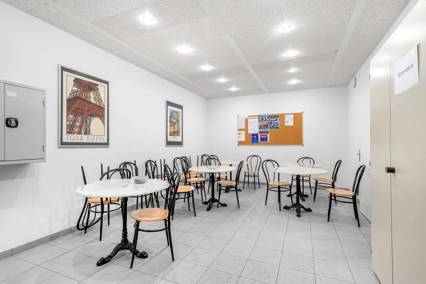 Well-located storage space in Zurich-Altstetten! Limited until 31.12.2028 - Photo 9 of 12