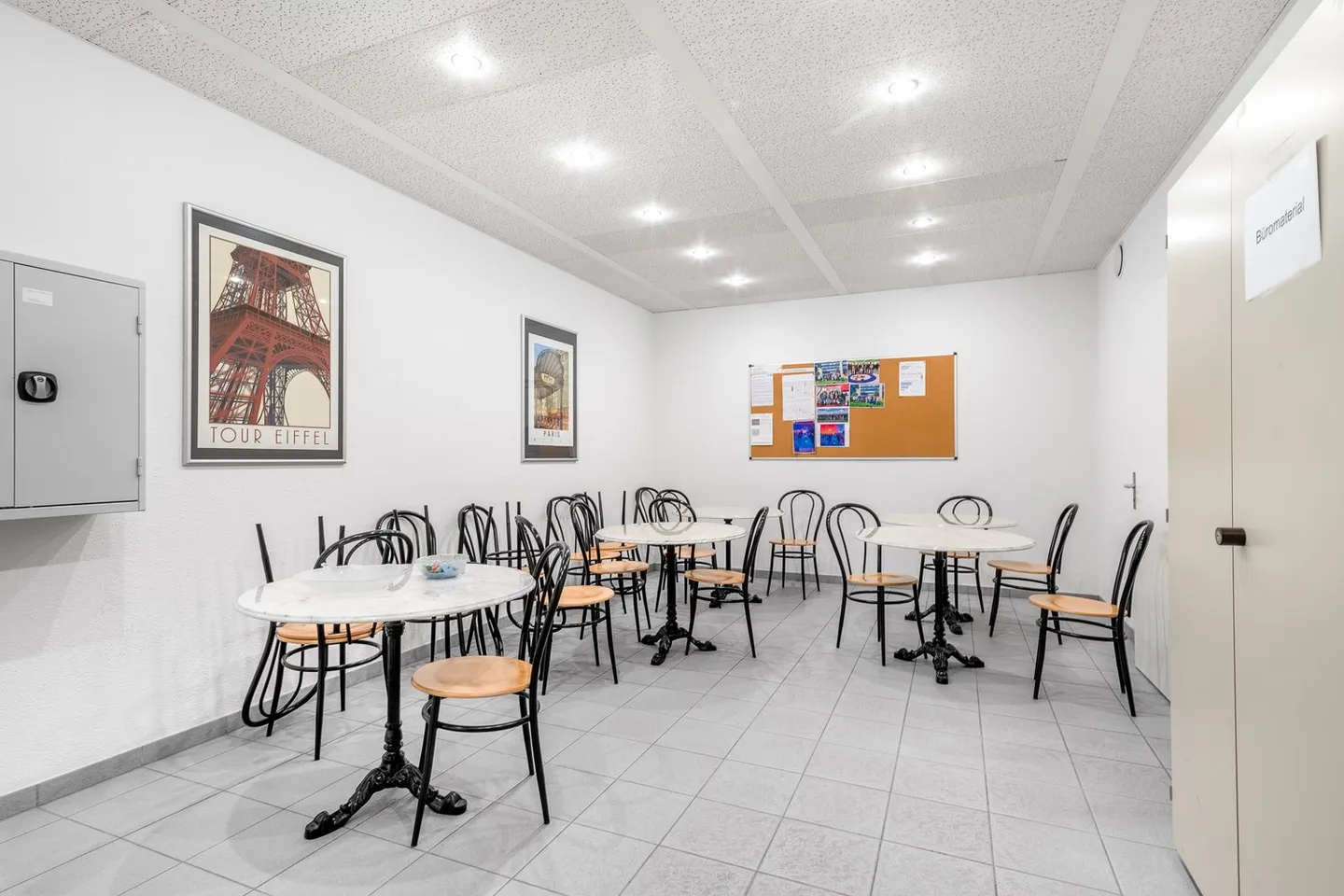 Espace commercial avec potentiel : adaptable de manière flexible, bien développé, prêt pour votre concept - Photo 10 sur 13