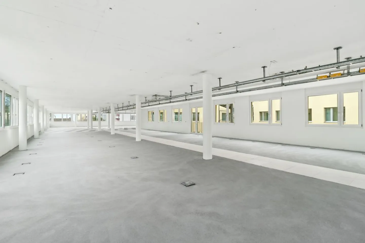 Au centre de Seebach - Schaffhauserstrasse 470 à Zurich - Photo 8 sur 10