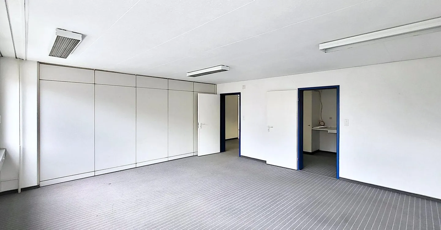Espaces de bureau fonctionnels - divisions existantes ! - Photo 7 sur 11