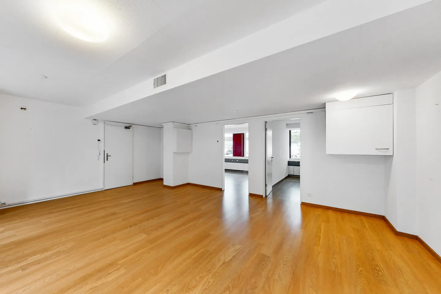 Office Space in Prime Location - Photo 2 of 10