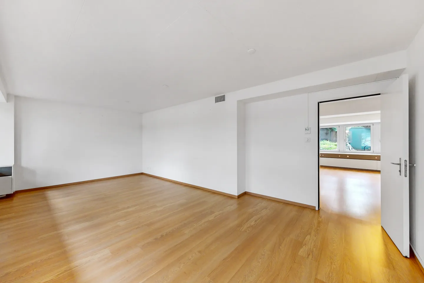 Office Space in Prime Location - Photo 6 of 10