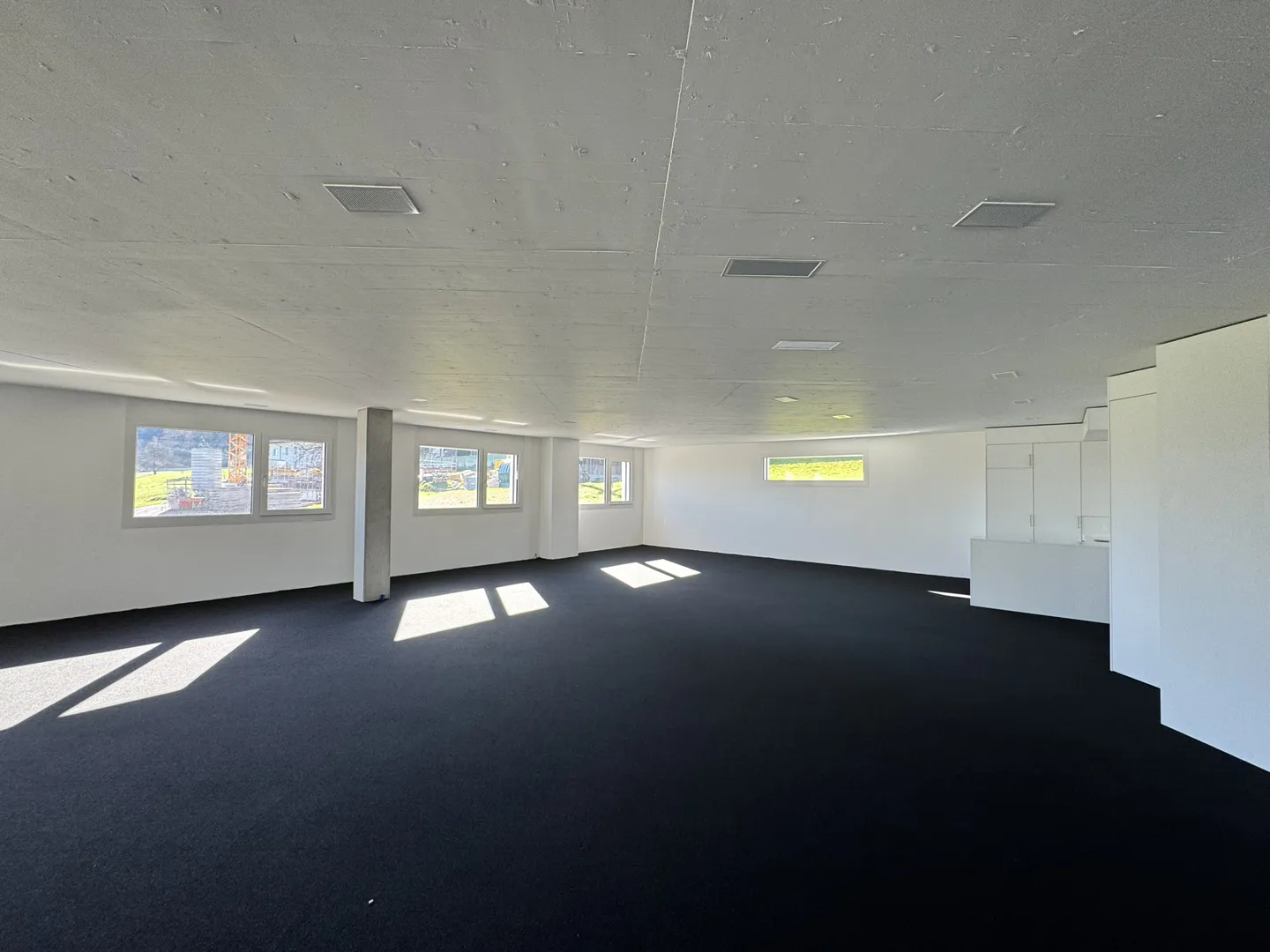 Flexible Büroflächen in Pfäffikon - Foto 3 von 13