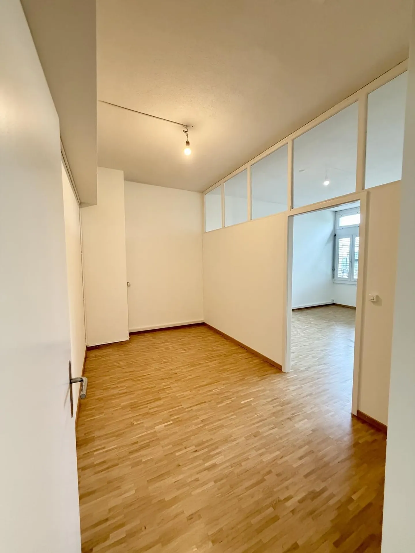 Votre nouveau bureau directement à la gare d'Oerlikon - Photo 6 sur 12