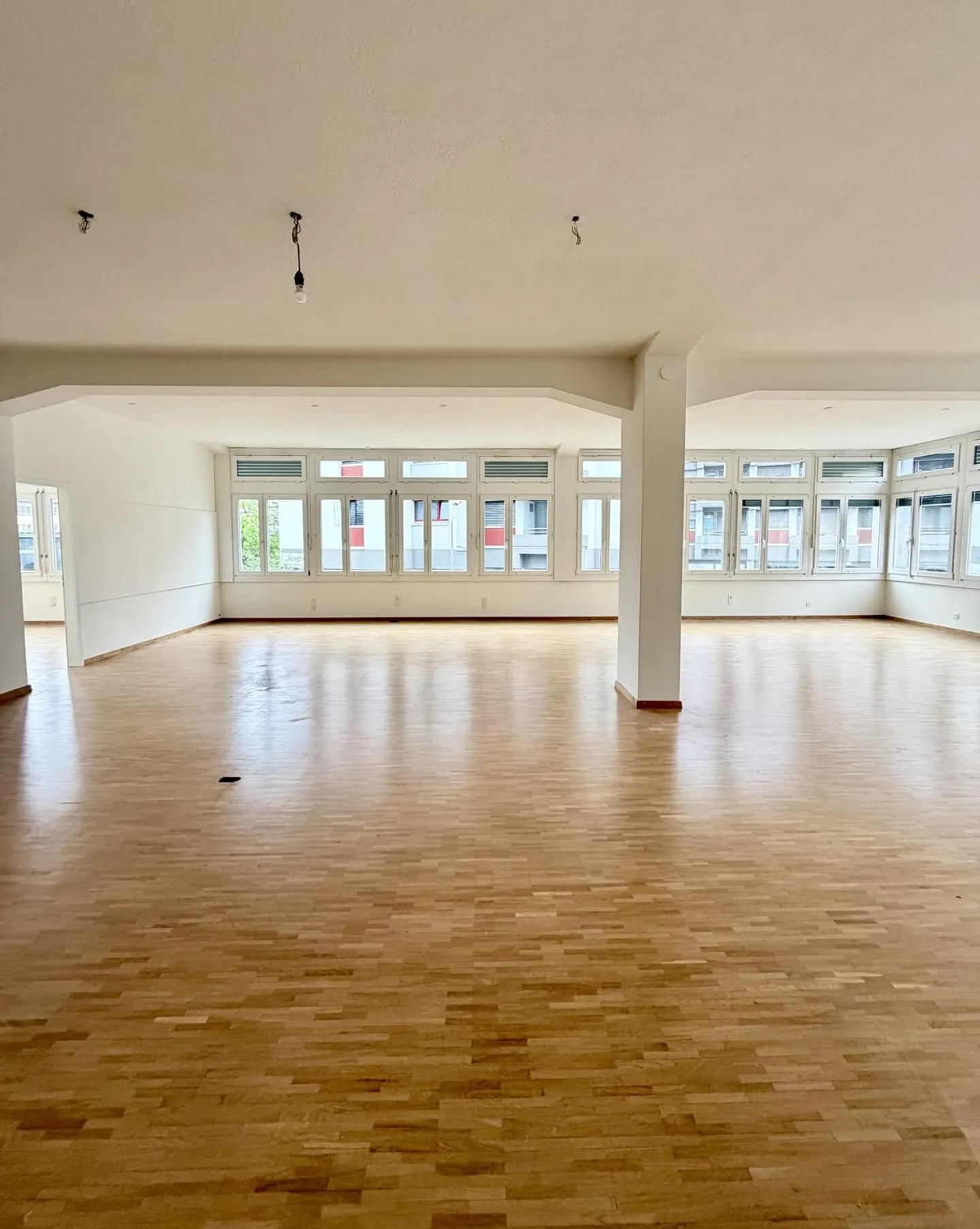 Votre nouveau bureau directement à la gare d'Oerlikon - Photo 9 sur 12
