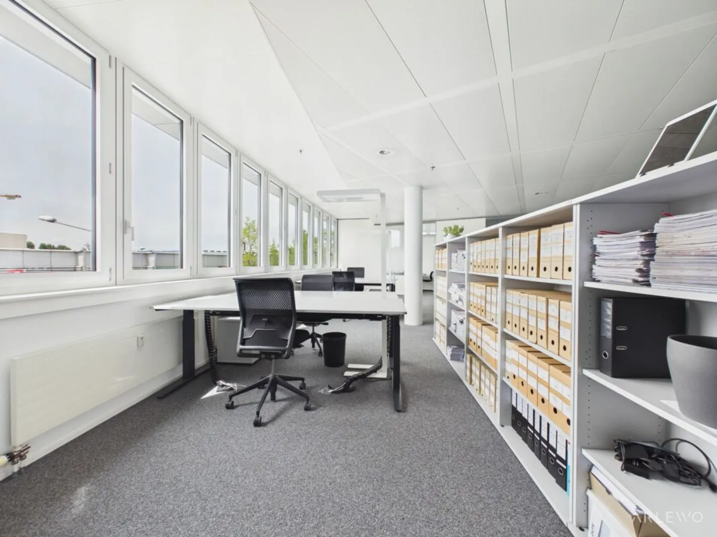 Bright and practical office space near the highway - Photo 3 of 8