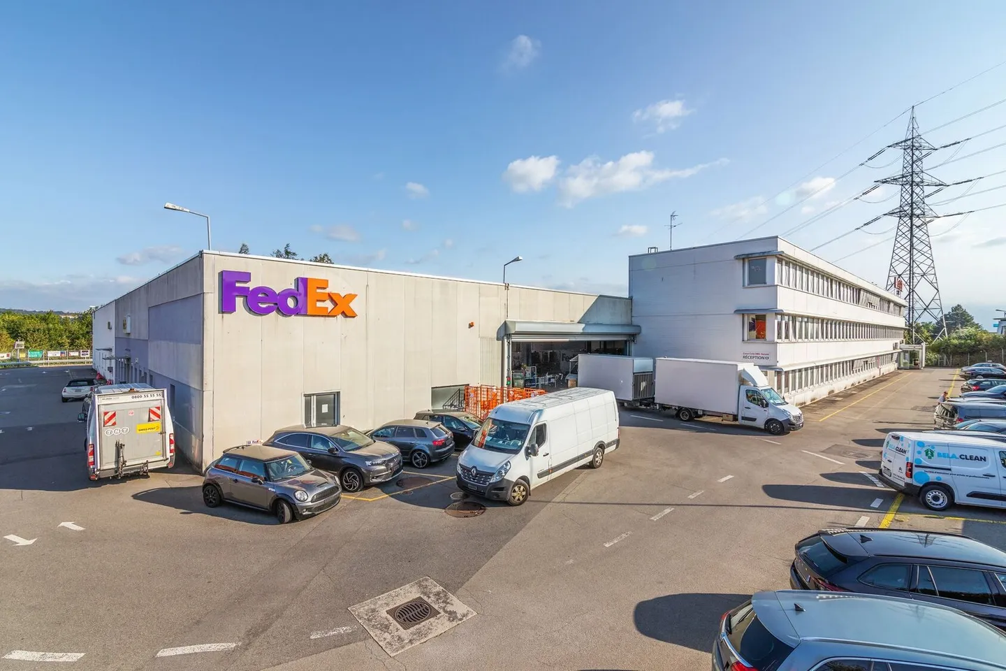 3 Mois gratuits - Proche autoroute/Transports en commun - Loyer flexible - Photo 3 sur 3
