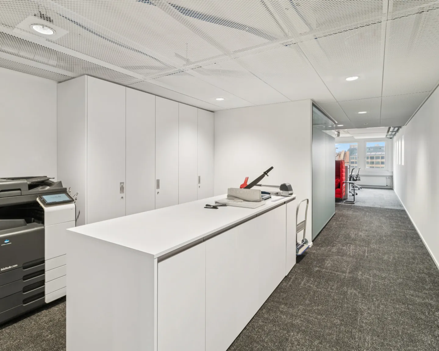 Spazio per sede moderna vicino a Zurigo – 760 m² disponibile immediatamente - Foto 6 di 11
