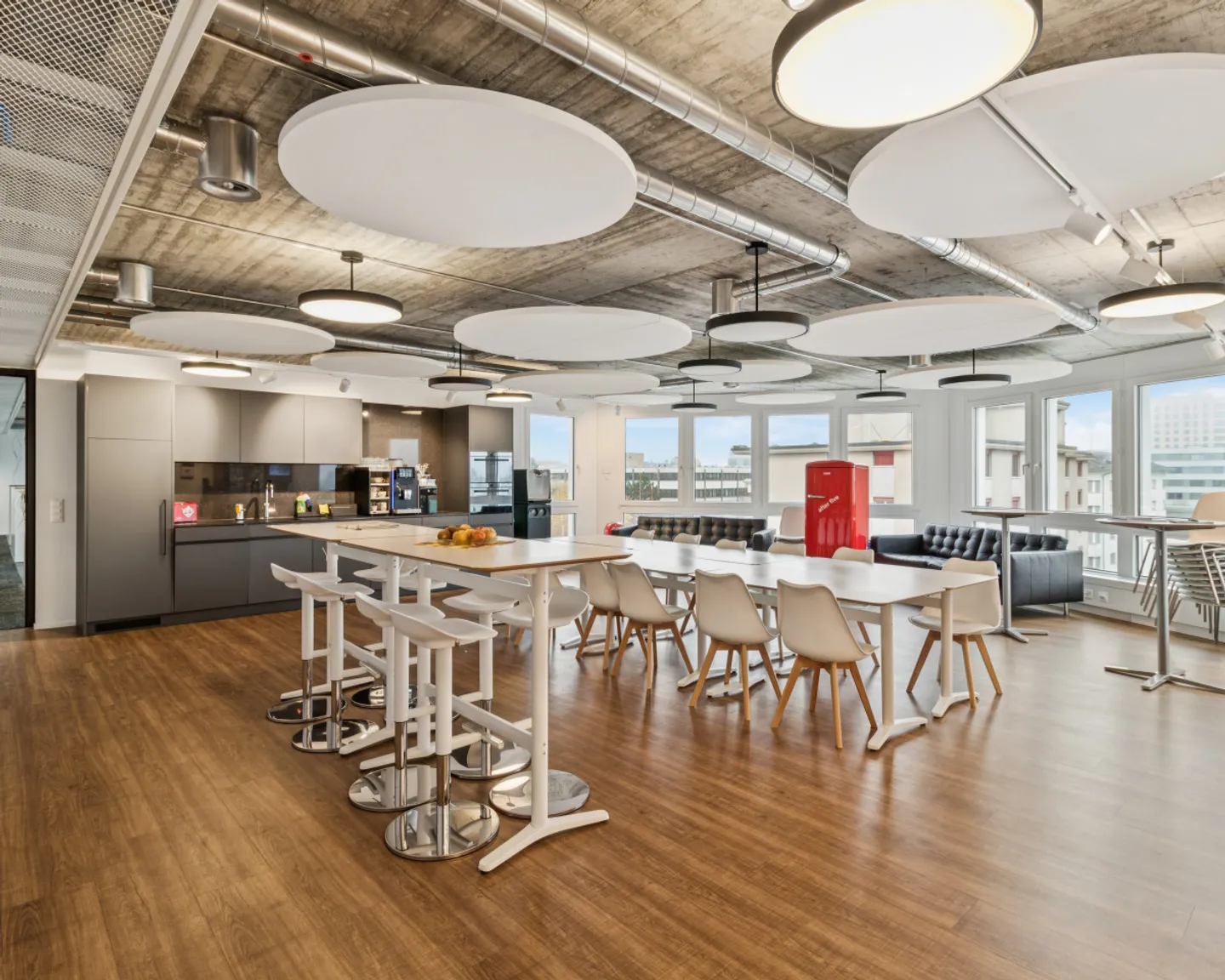 Spazio per sede moderna vicino a Zurigo – 760 m² disponibile immediatamente - Foto 8 di 11