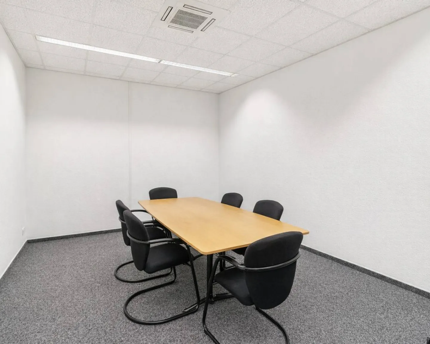 Attractive Commercial Space - Photo 5 of 13