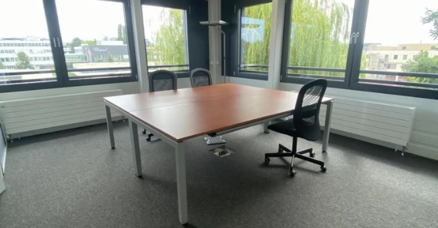 Office - Photo 5 of 8
