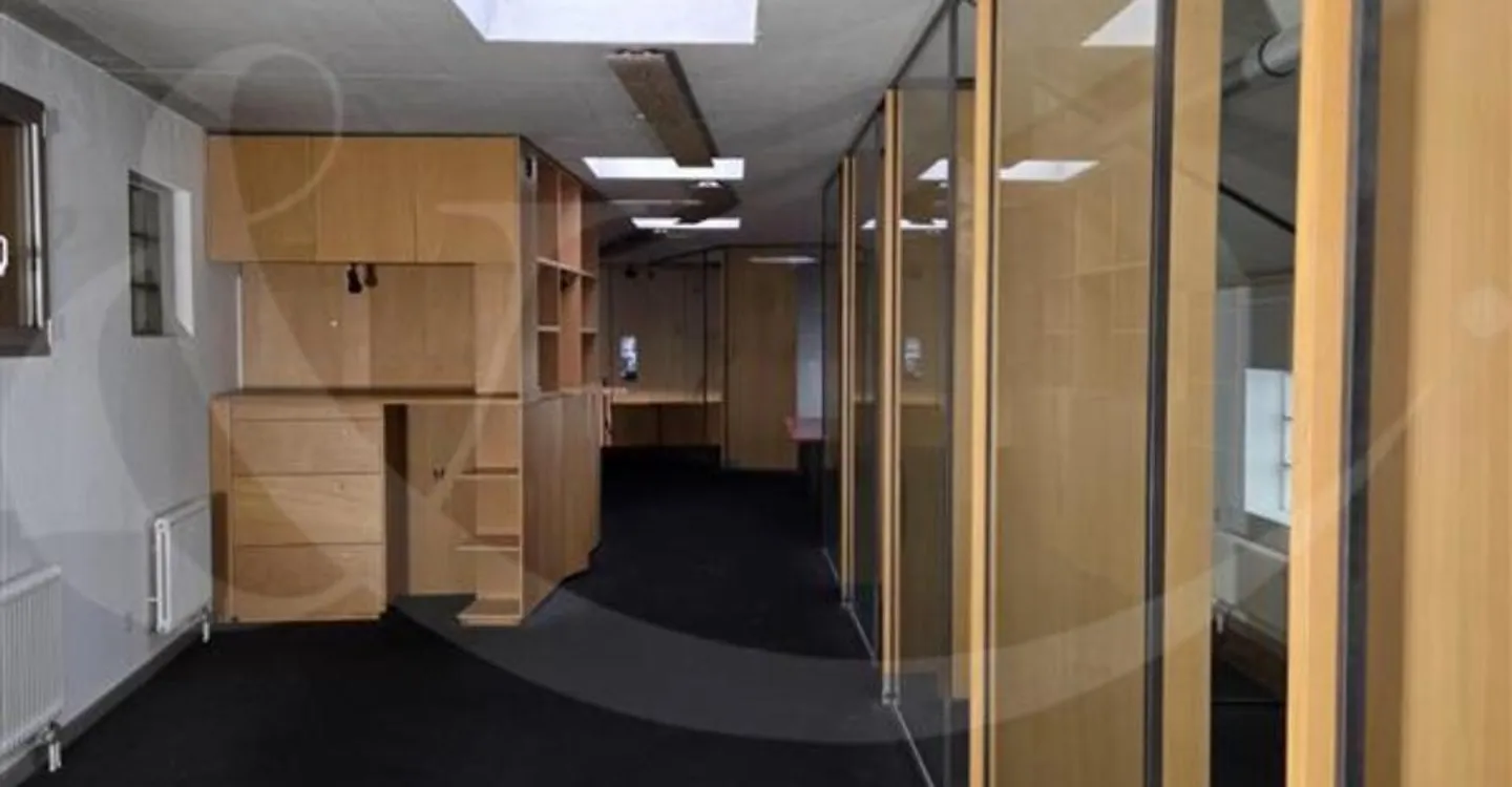 Commerce - Photo 1 of 6