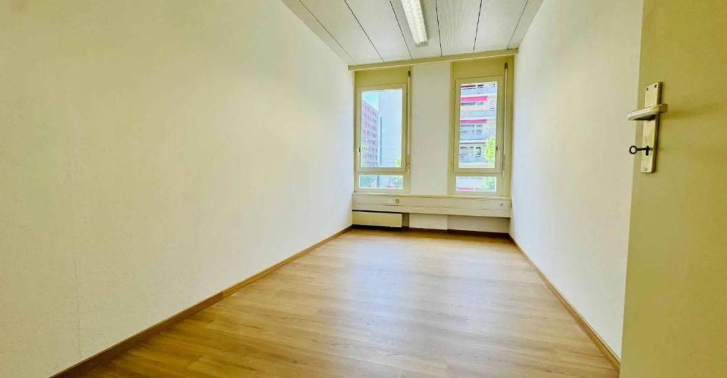 Büro 9 Zimmer - Foto 5 von 13