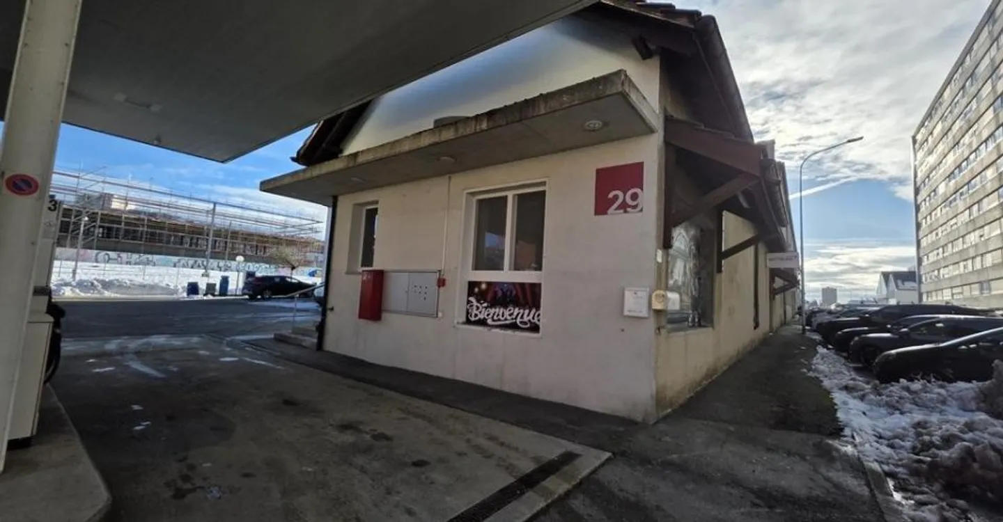 Espace de stockage spacieux - Photo 2 sur 3