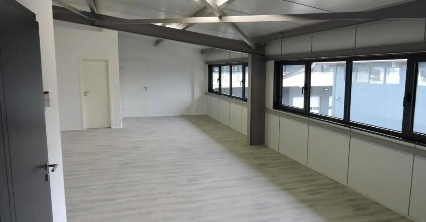 Espace Commercial à Louer - Photo 4 sur 5