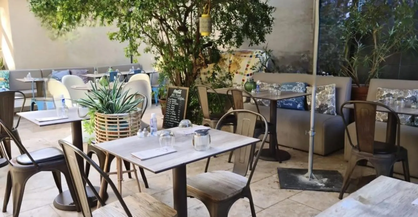 Restaurant - Photo 2 of 2