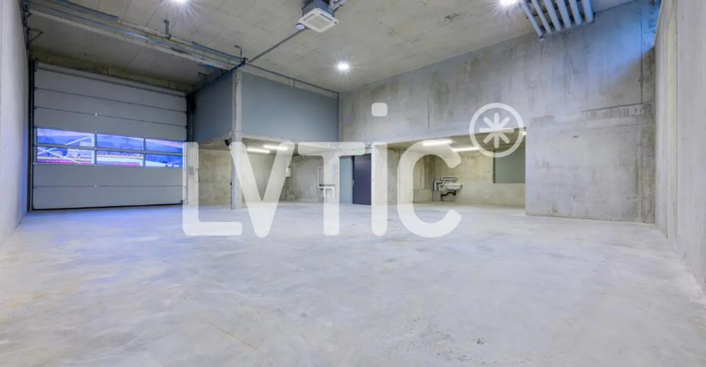 Showroom spacieux à Martigny - Photo 5 sur 5