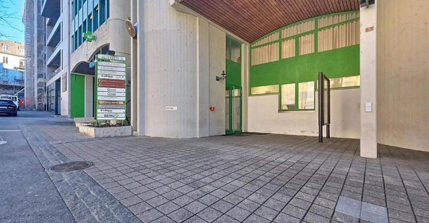Bureau moderne à Sion - Photo 5 sur 6