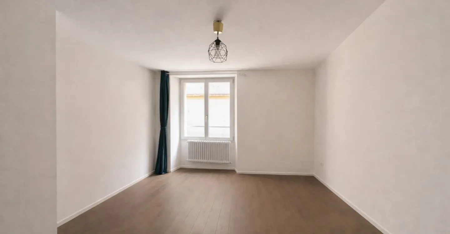 Office 3 rooms - Photo 1 of 10