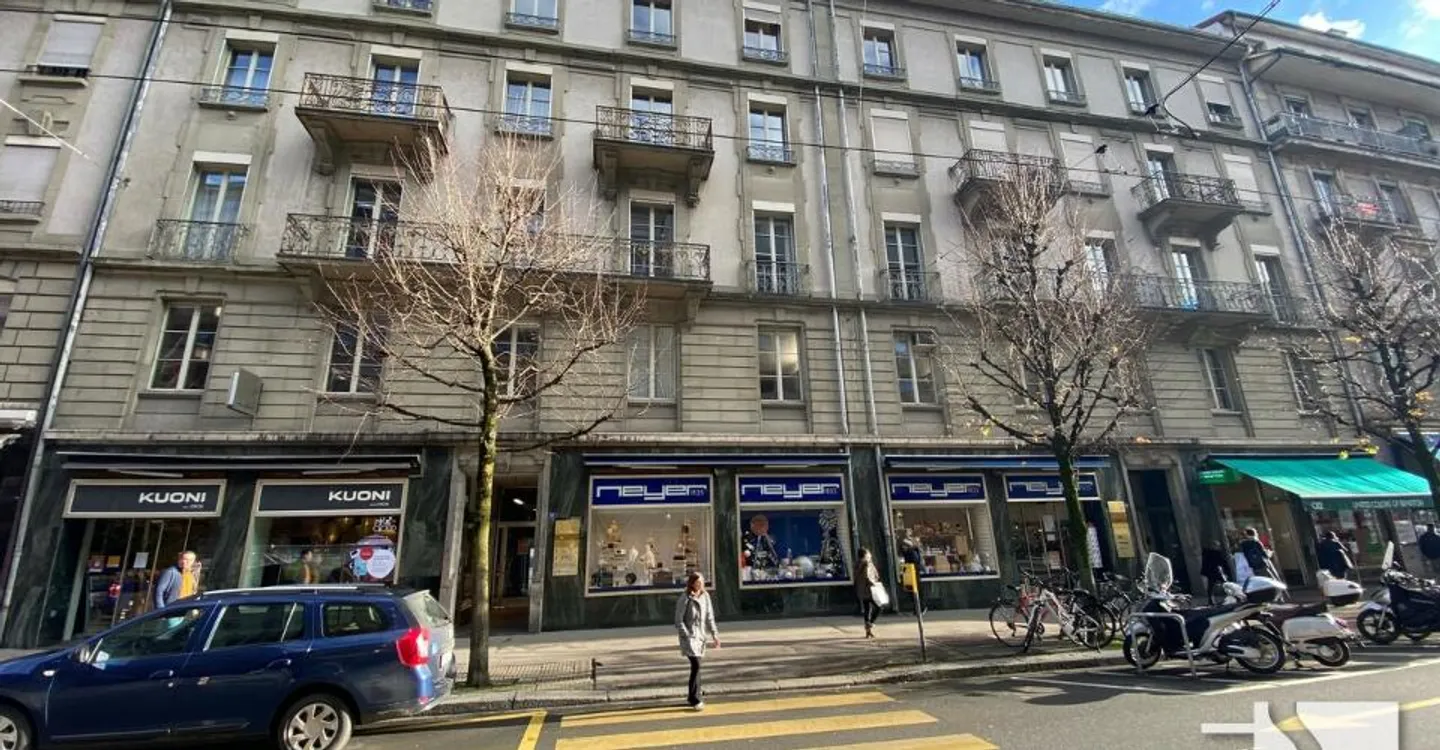 Bureau au Centre-Ville - Photo 1 sur 13