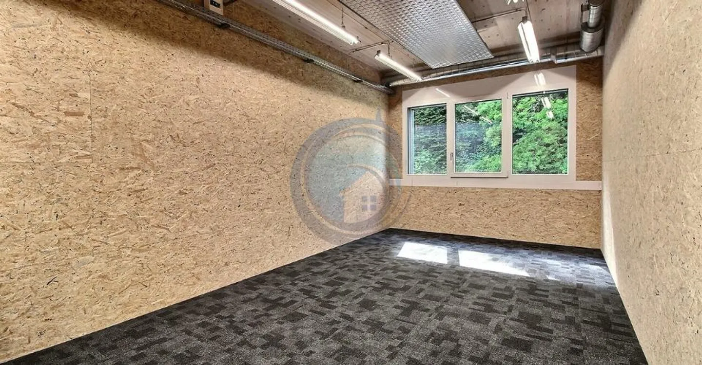 Espace Commercial pour Entreprises - Photo 11 sur 12