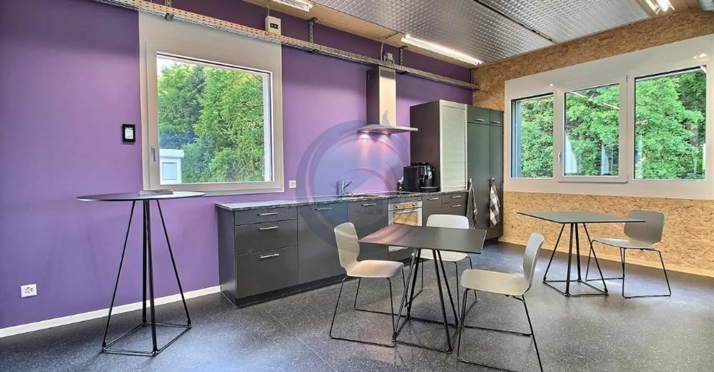 Espace Commercial pour Entreprises - Photo 2 sur 12
