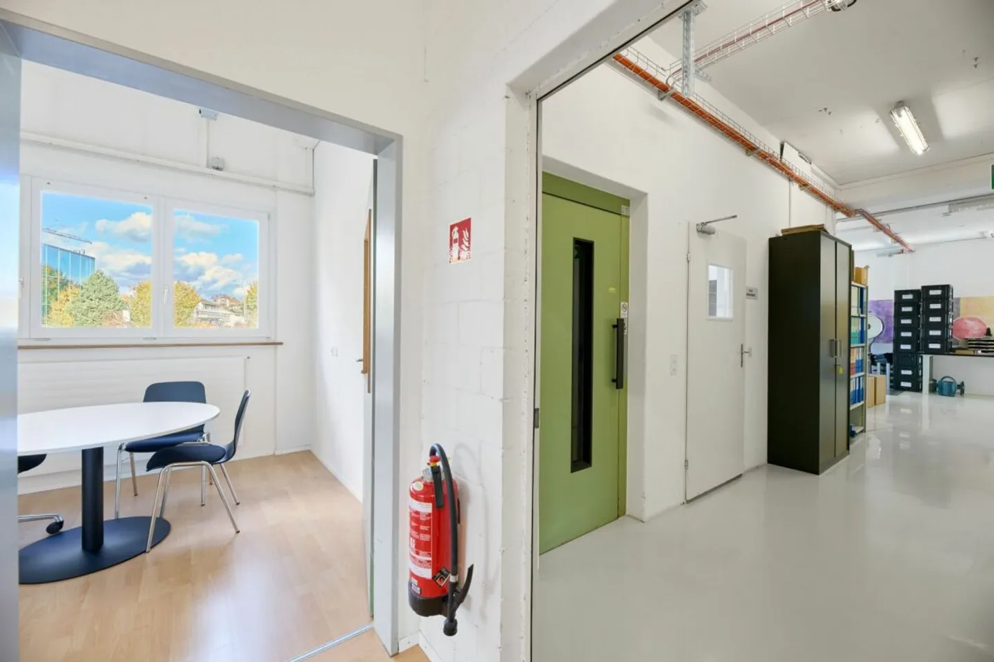 Versatile Commercial Property in Oftringen - Photo 12 of 13