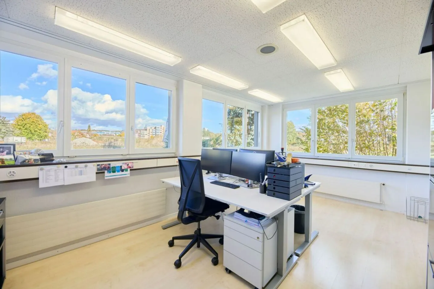 Versatile Commercial Property in Oftringen - Photo 13 of 13