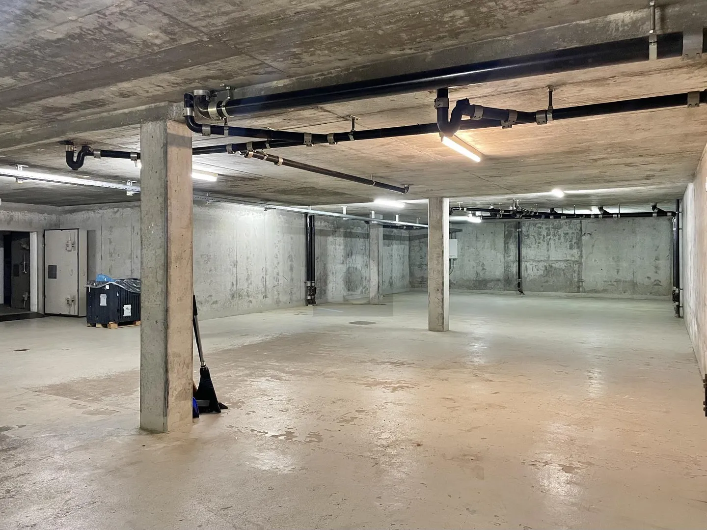 Geräumiger Gewerberaum - Foto 3 von 5
