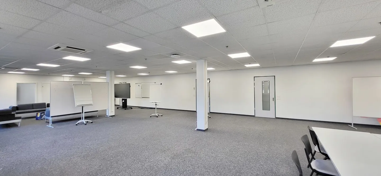 Geräumige Büroräume in Mägenwil - Foto 6 von 12