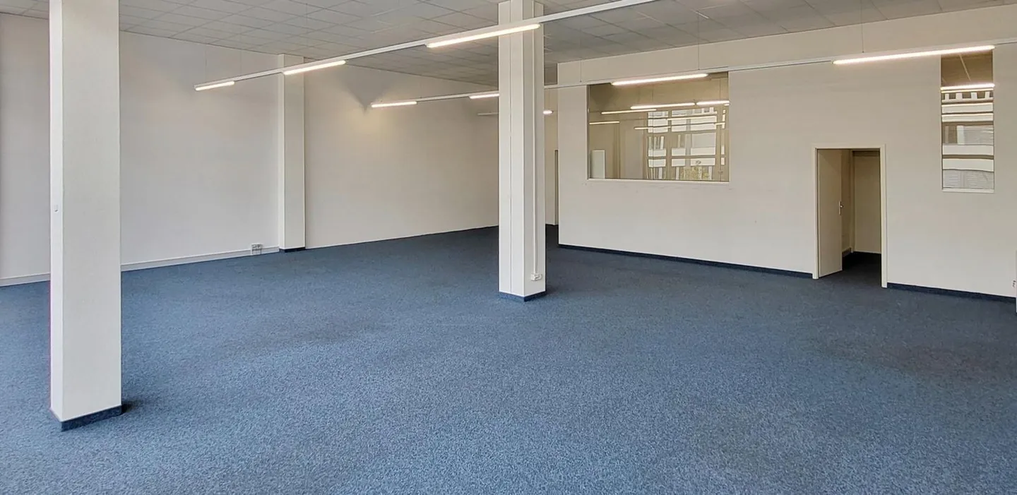 Well-located, developed and bright commercial/office space with water connection - 158 m2! - Photo 4 of 10