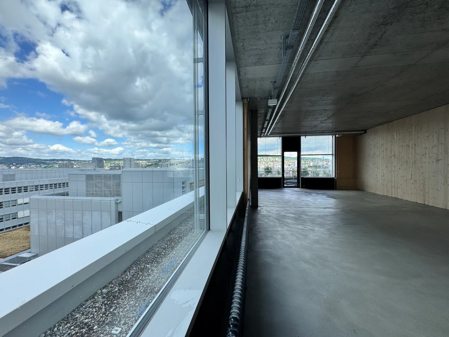 Modern Office Space in Zurich - Photo 1 of 13