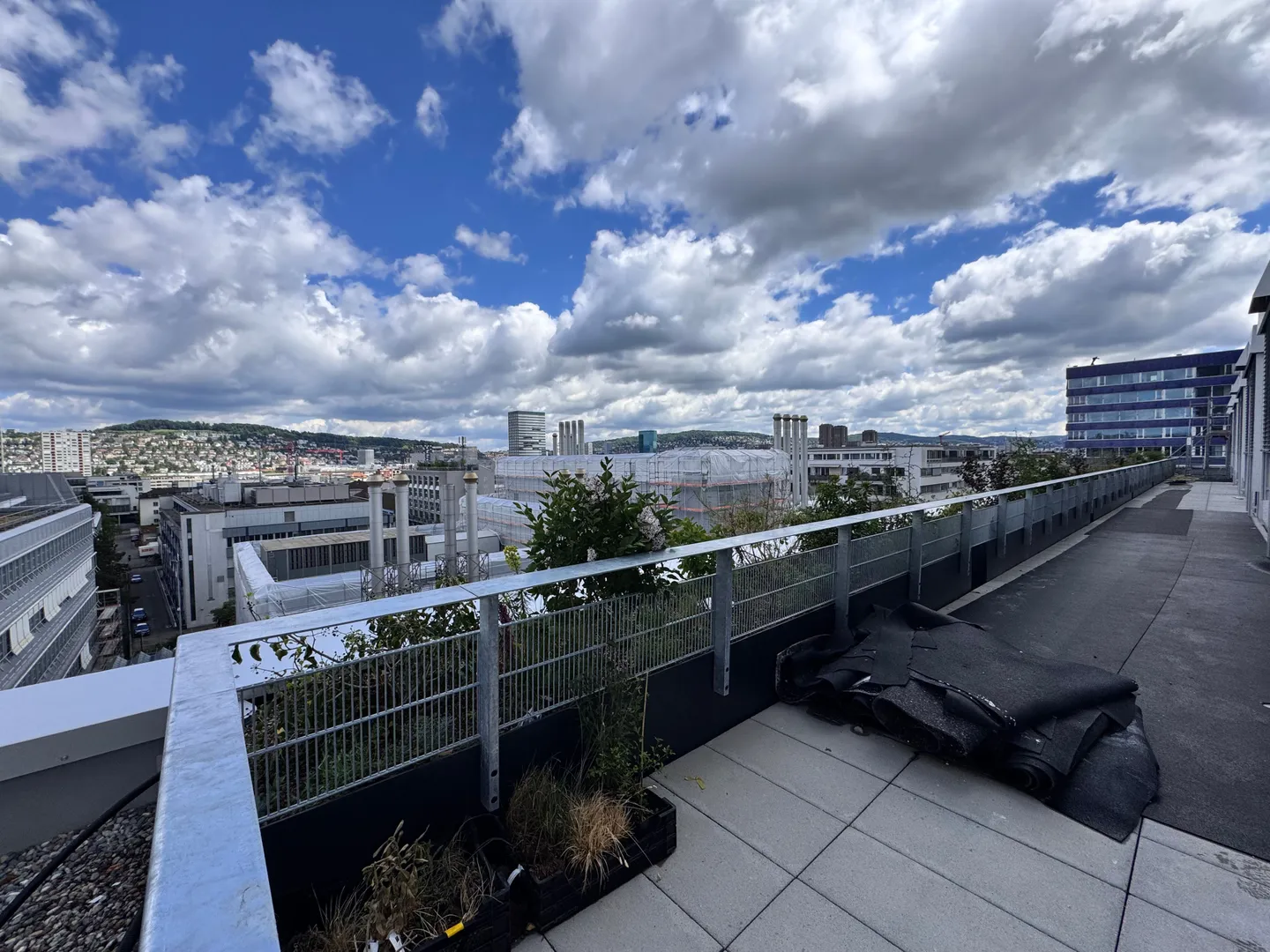 Modern Office Space in Zurich - Photo 6 of 13