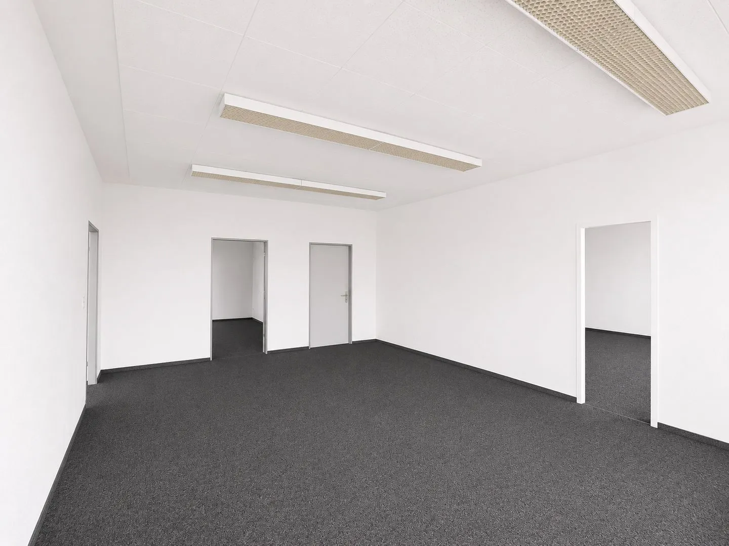 125 m² di spazio ufficio con 4 uffici a Regensdorf! - Foto 4 di 8
