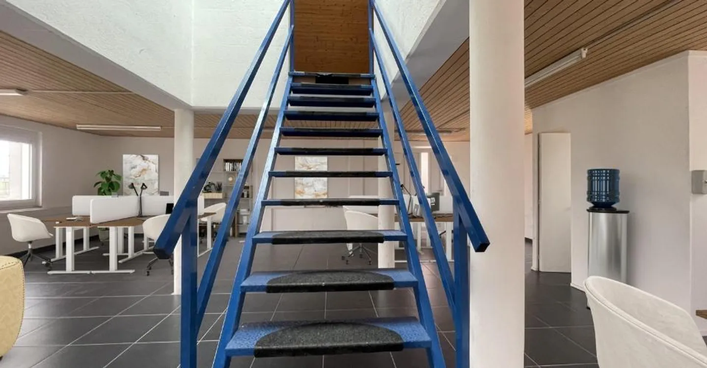 Espace Commercial avec Visibilité Élevée - Photo 5 sur 12