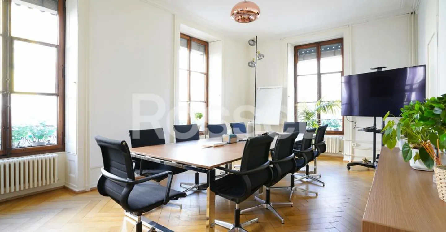 Bureau Élégant à Genève - Photo 1 sur 10