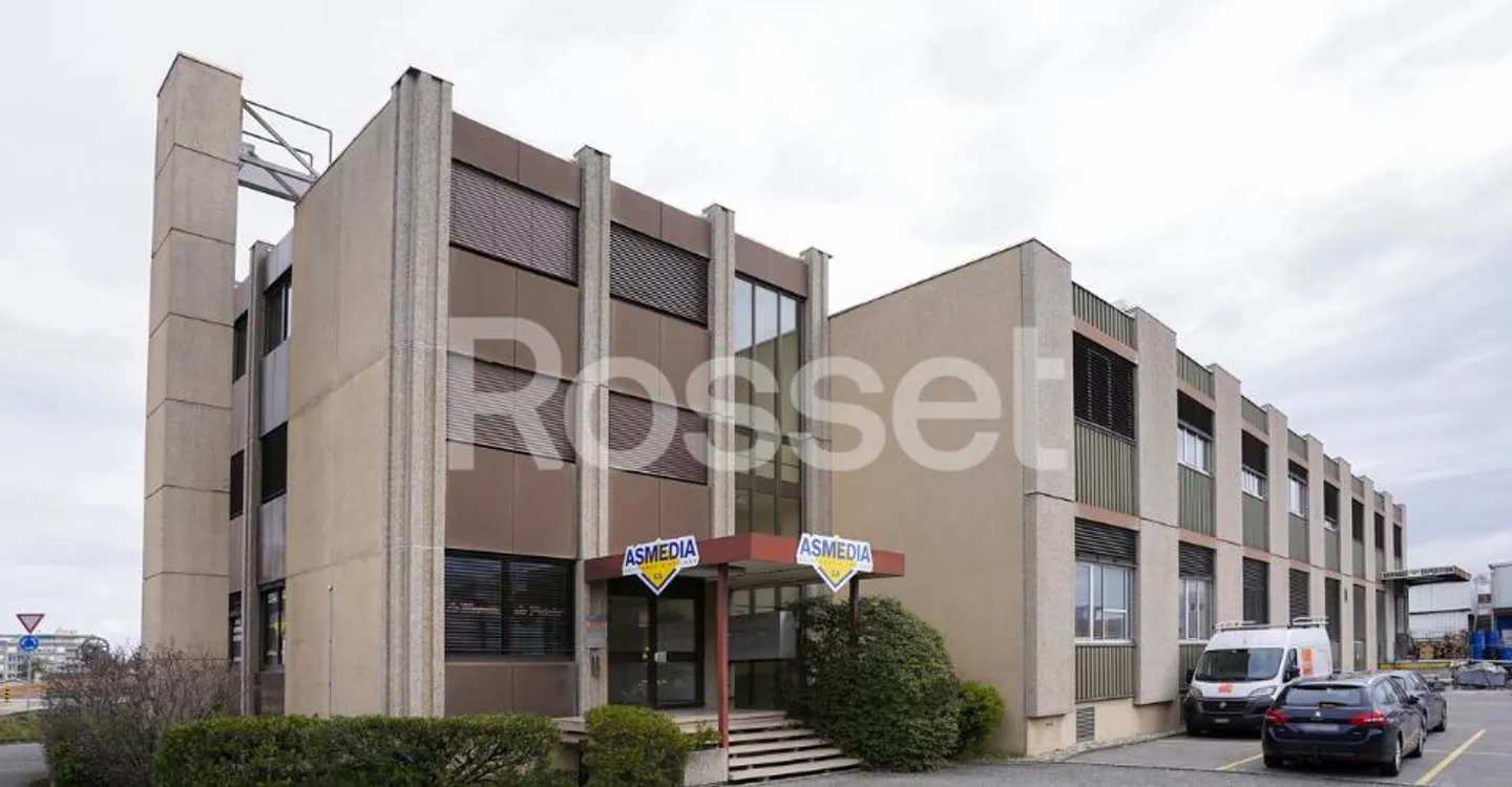 Espace de Bureau Polyvalent à Meyrin - Photo 2 sur 3
