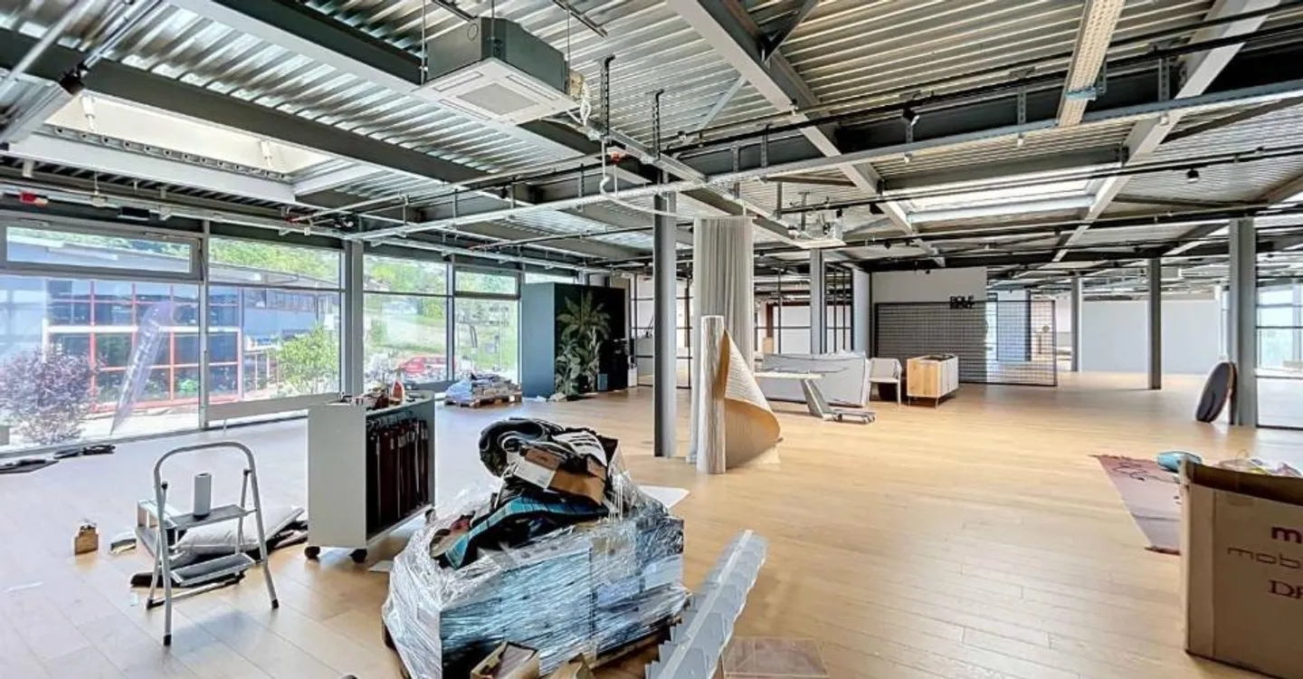 Espace Commercial Spacieux - Photo 6 sur 13